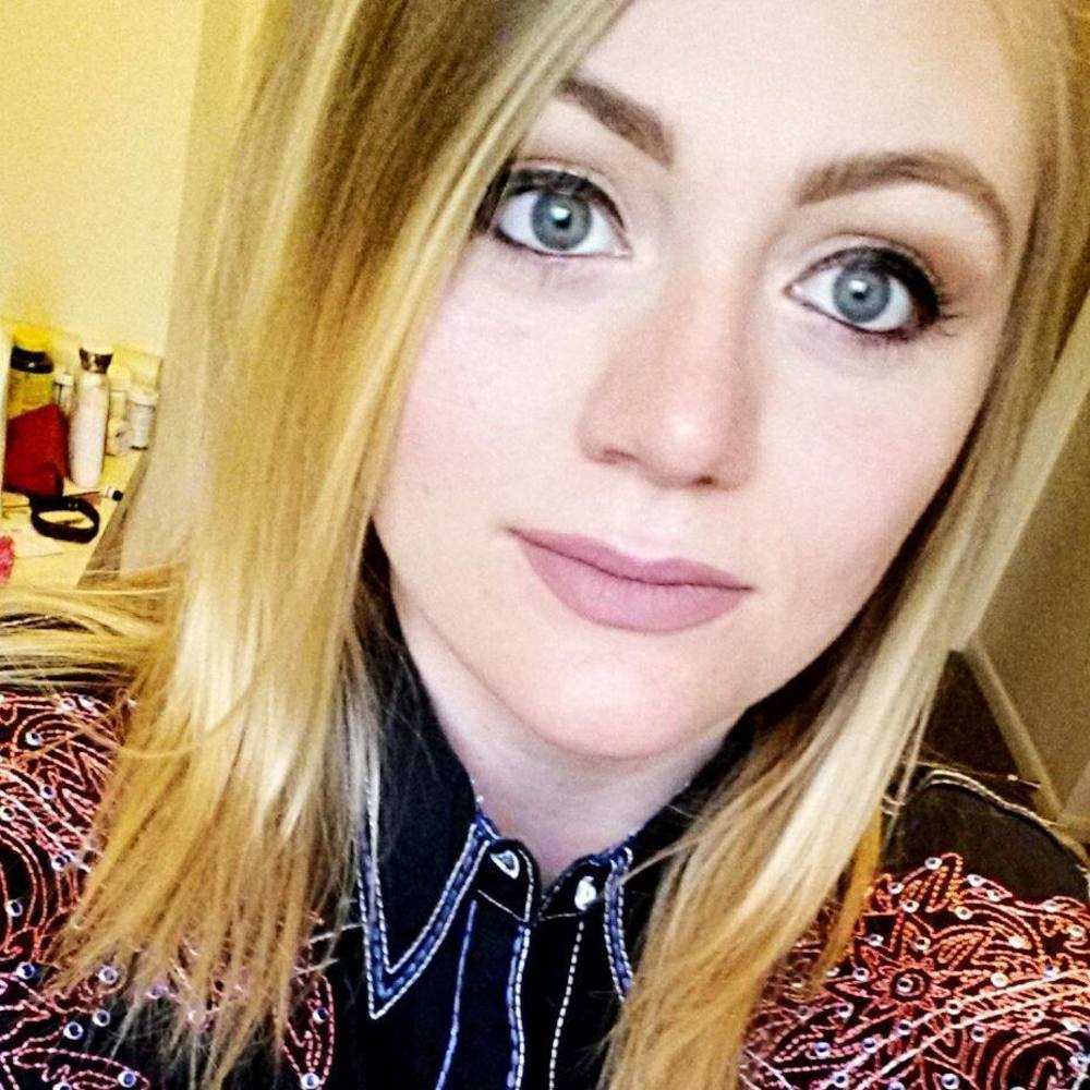 Meet your Posher, Raysha